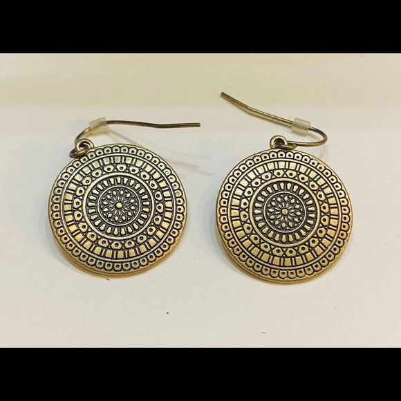 Alfani Dangling Fringe Goldtone and Cubic Zirconia Necklace - Picture 3 of 3